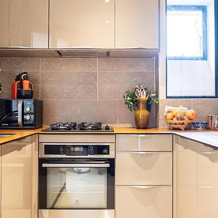Elegant 1 Bedroom In 16th